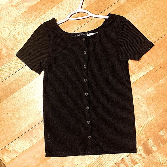 COPY - COPY - SANDRA VENDITTI MILAN - Short sleeve snap button henley tee - Wom… - Picture 2 of 6